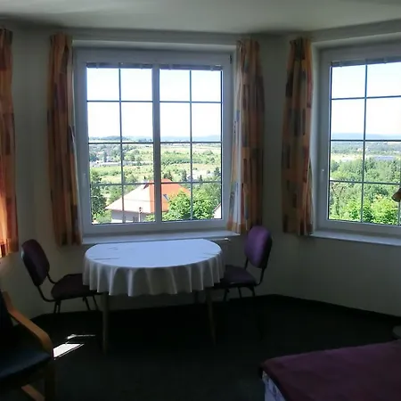 Betty Karlsbad